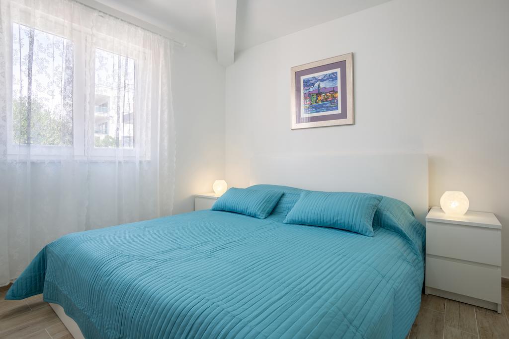 Apartments Oleandar Rogoznica  Zimmer foto